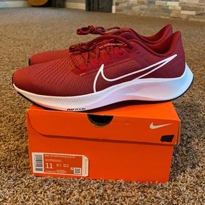 Men’s Nike Air Zoom Pegasus 38 TB - Size 11 - New in box.